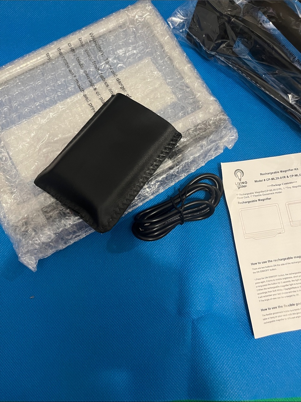 Rechargeable Magnifier Kit